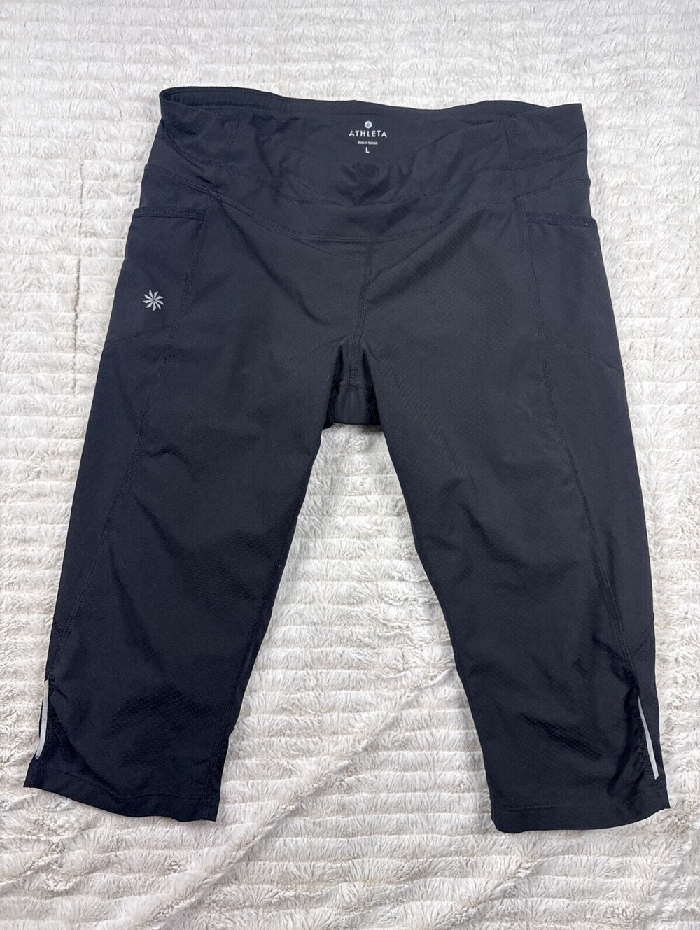ATHLETA Dobby Be Free Knicker Capri Stash Pockets #138478 Black Large